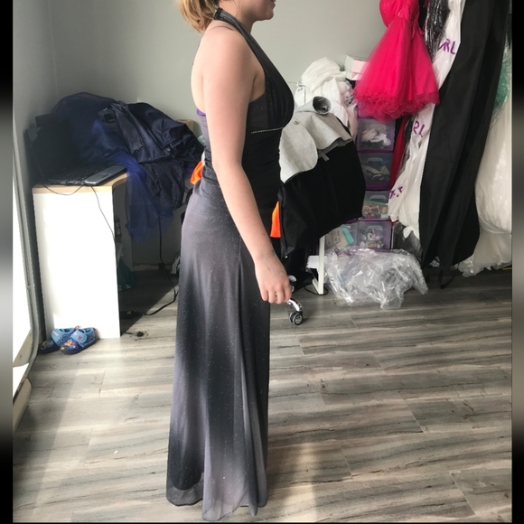 Formal Dress - Picture 4 of 6